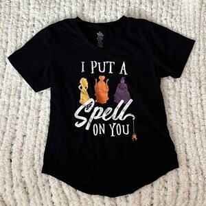 Disney, Hocus Pocus, Halloween, Black Graphic Tee